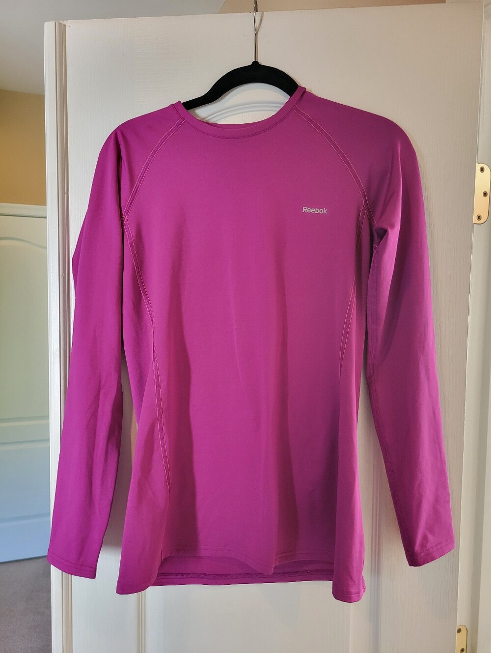 Reebok Womens Large L Magenta Pink Long Sleeve Activewear Training Running Shirt
